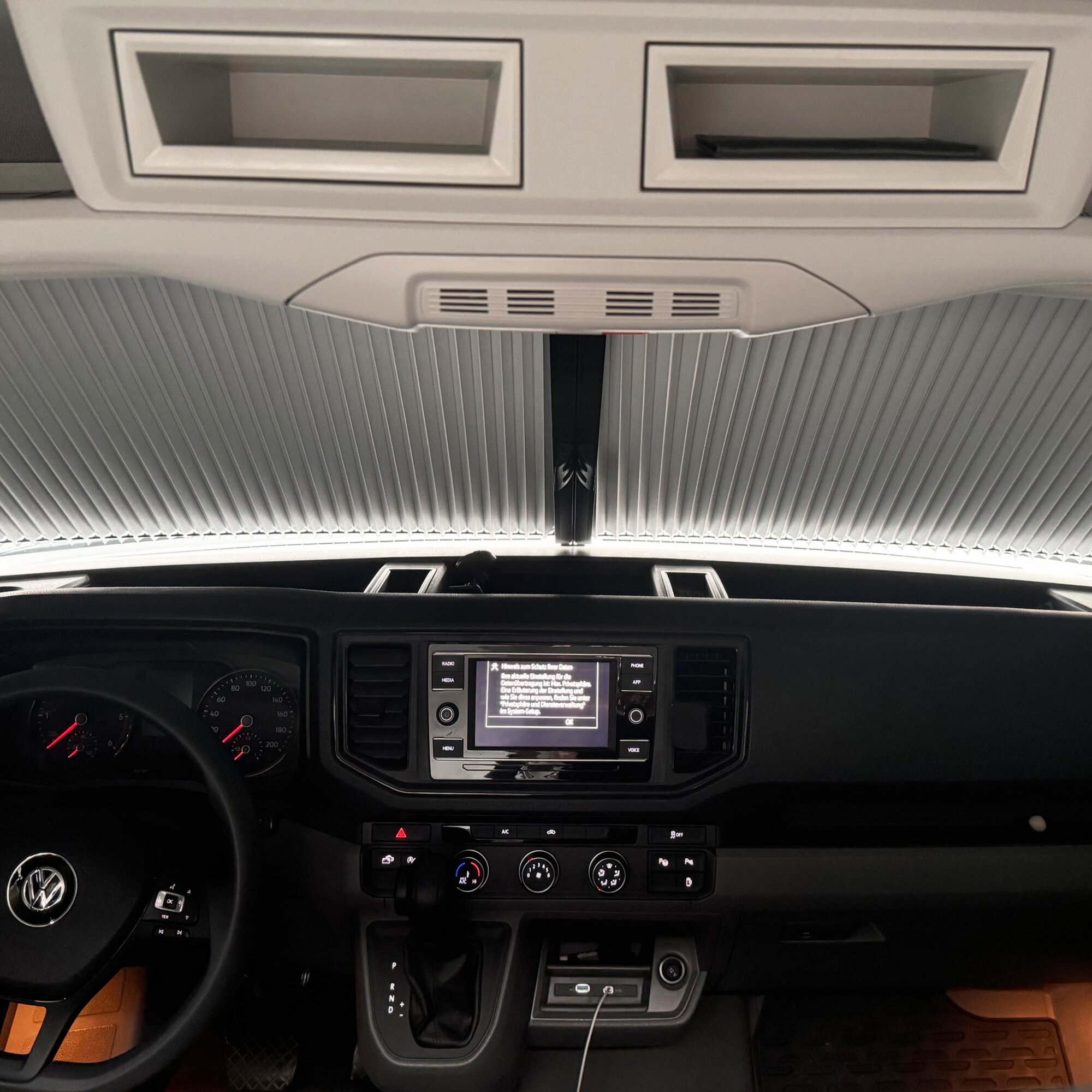 REMIfront IV für MAN TGE und VW Crafter Gen. 2, Frontteil für Fahrzeuge mit Ablagefach oben