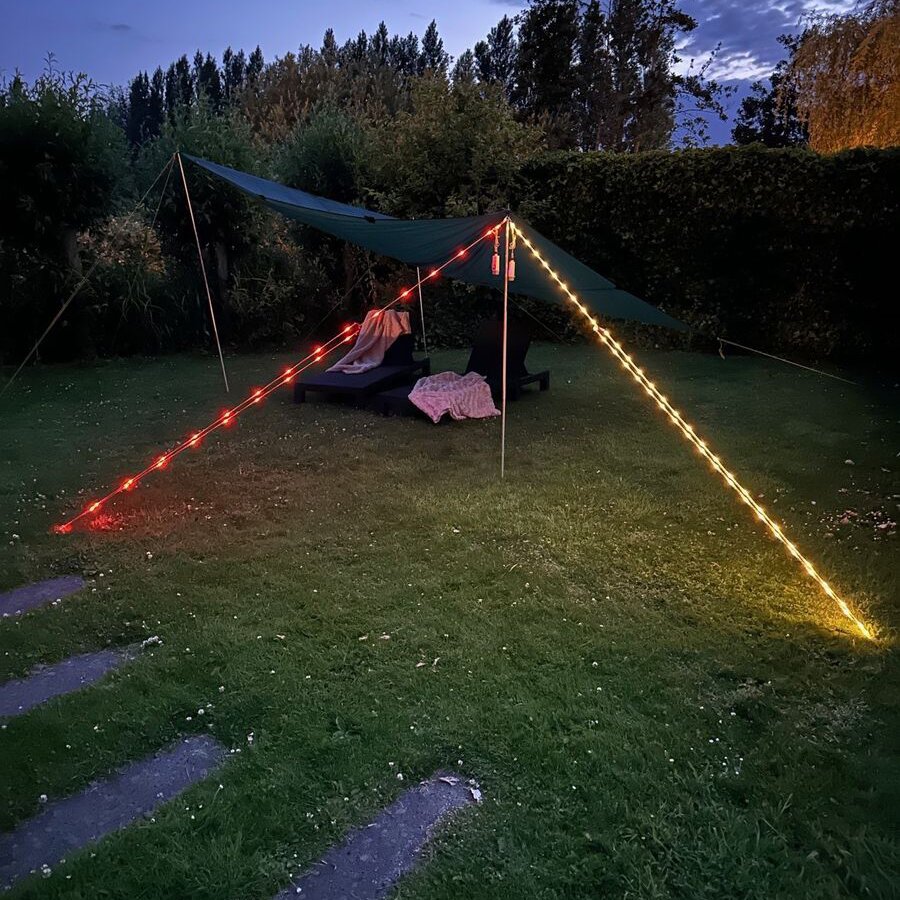 Abspannleine mit integrierter LED-Beleuchtung gelb