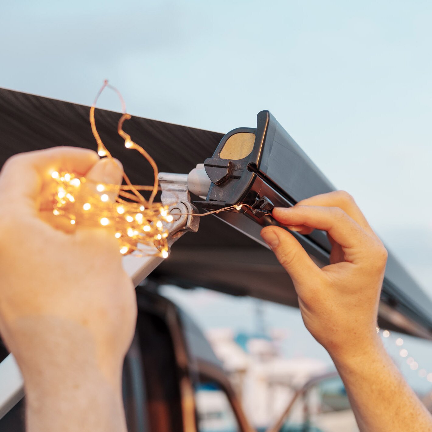 Lichterkettenhalter für Kederschiene