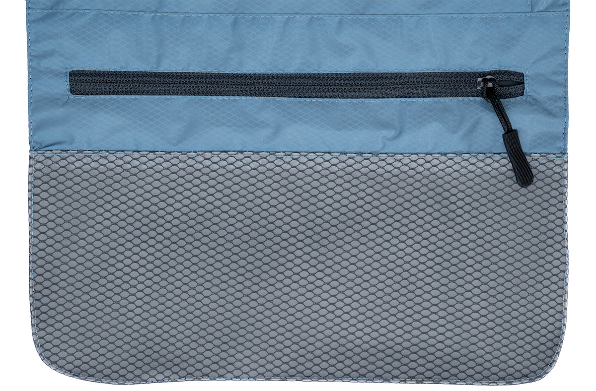 Hanging Toiletry Kit Minimalist