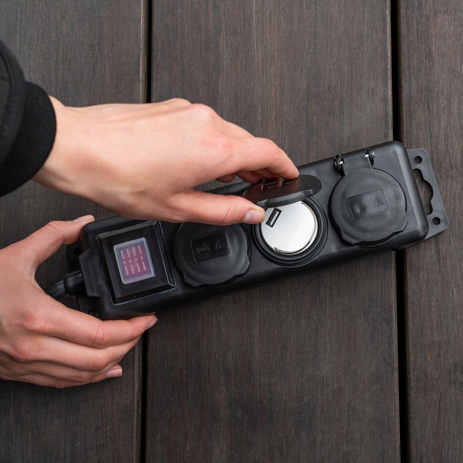 USB-Steckdosenadapter