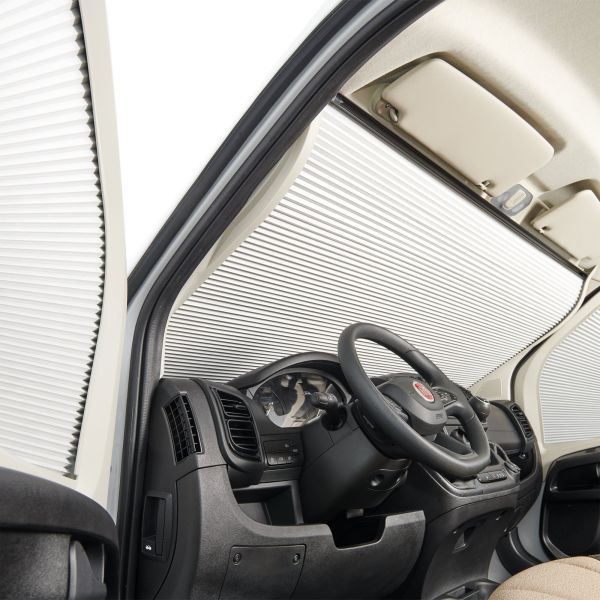 Verdunkelungsrollo für die Windschutzscheibe